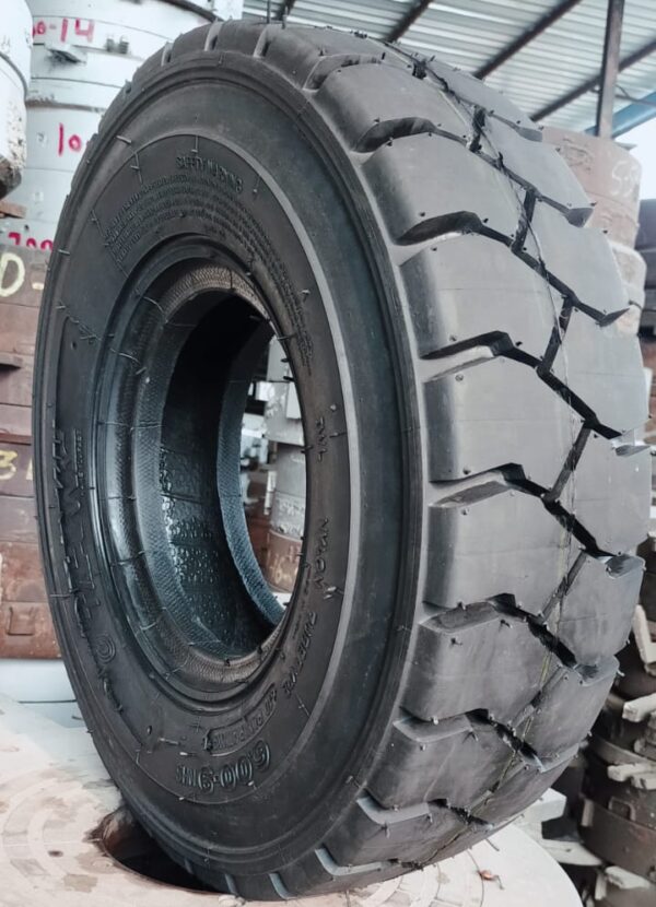 Forklift Pneumatic Tires